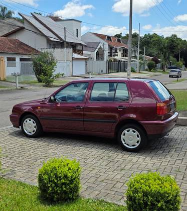 VOLKSWAGEN GOLF 1.8 MI GL 8V GASOLINA 4P MANUAL VOLKSWAGEN GOLF 1.8 MI GL 8V GASOLINA 4P MANUAL